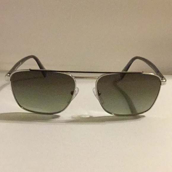 Prada sunglasses for men - Picture 2 of 9
